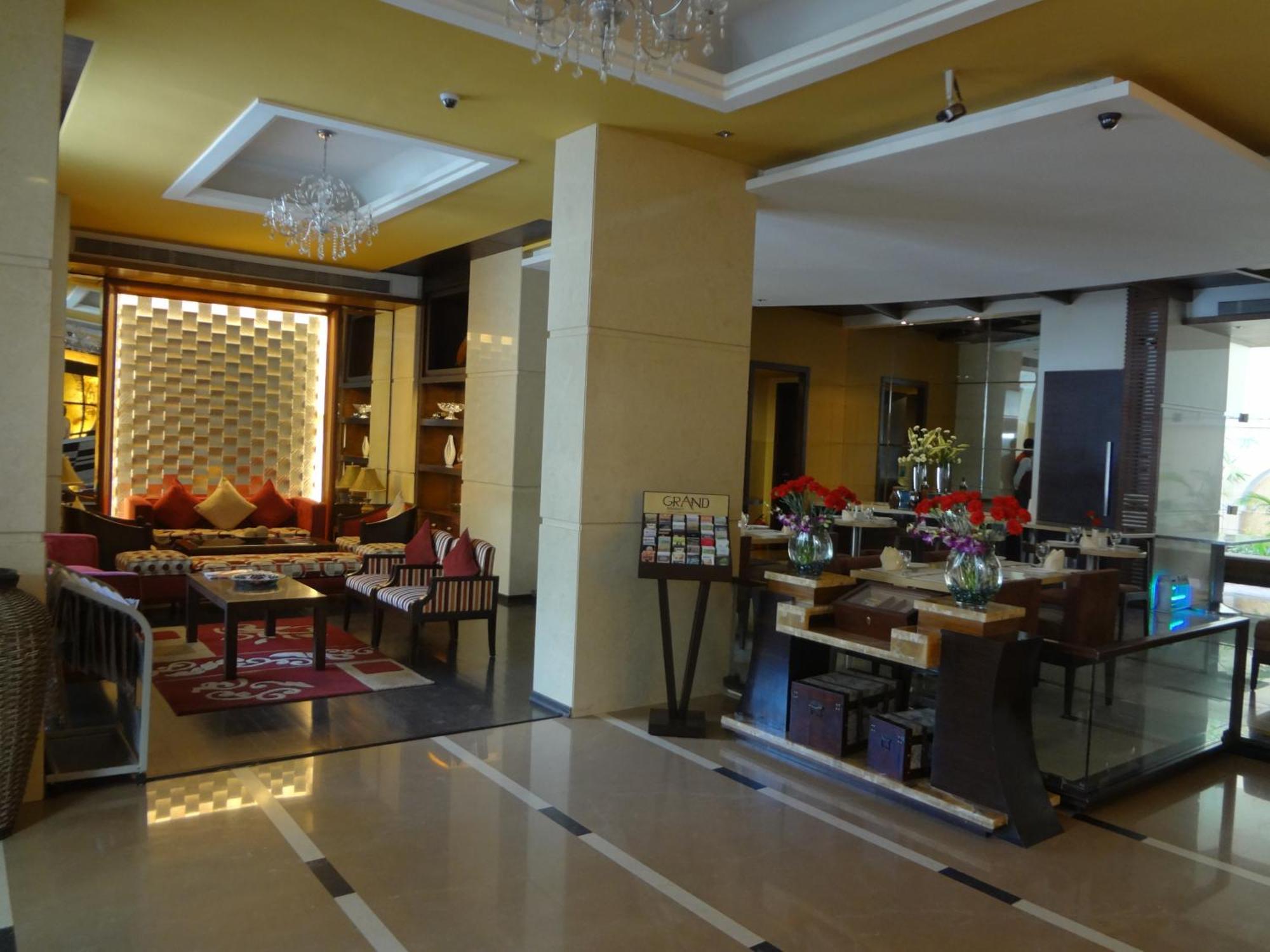 Grand Residency Hotel & Serviced Apartments Mumbai Exterior foto